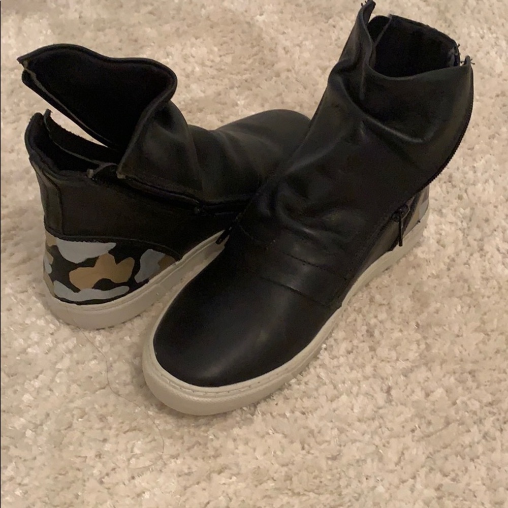Painted booties